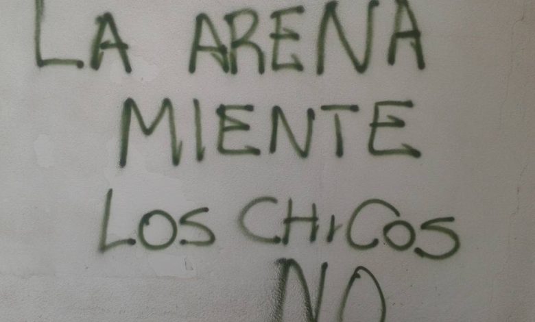 la-arena-miente