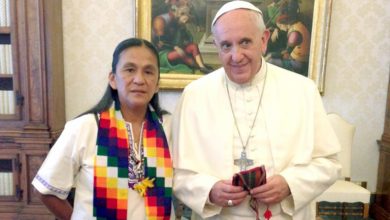 papa-y-milagro-sala