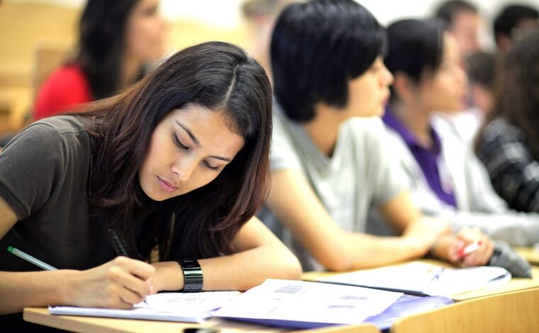 estudiantes-estudios-760x500
