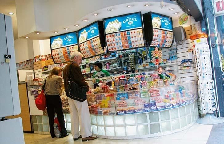 entra-en-vigencia-la-reforma-tributaria-pelearse-por-los-cigarrillos-208925