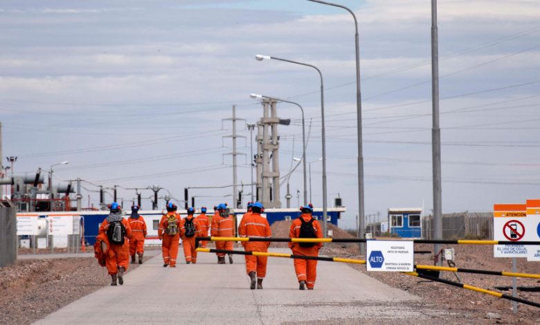 Petroleros en alerta porque se termina la conciliación y habrían más despidos