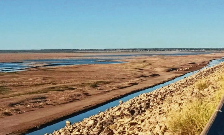 La represa Casa de Piedra registró su nivel histórico más bajo de agua