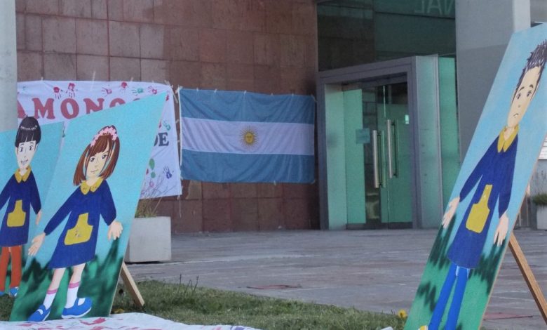 25 de Mayo-Renunció docente acusado de abuso y comenzaría demanda millonaria contra el Estado