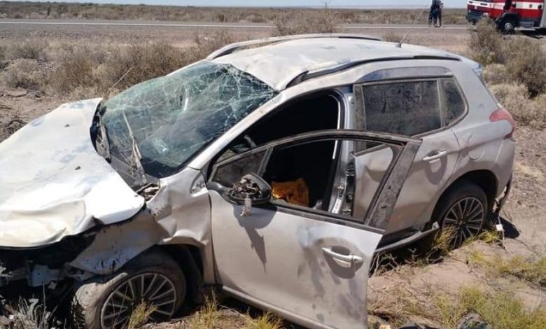 Ruta 151. Matrimonio de Catriel volcó cerca de Campo Grande