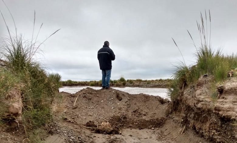 Detectan varios desvíos de agua en el río Atuel