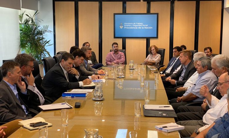 Comenzó el debate para mejorar la seguridad laboral en la industria hidrocarburífera