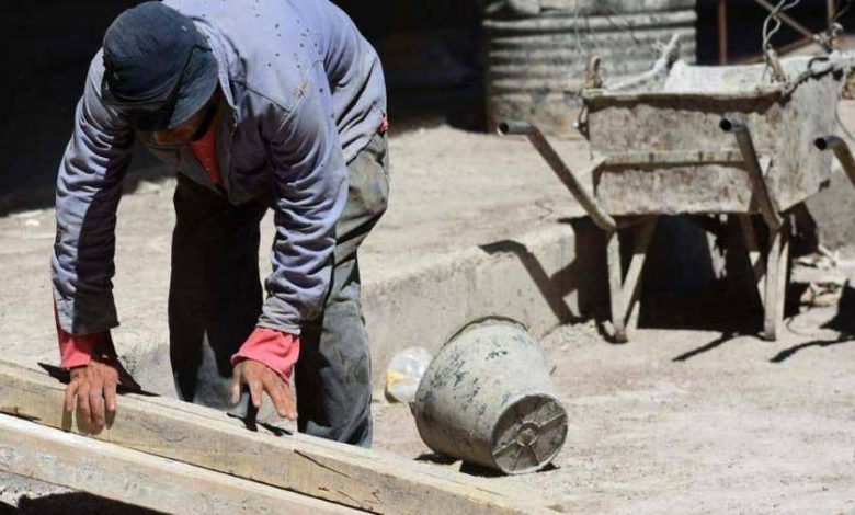 La Uocra pide habilitar las obras privadas para no perder más empleos