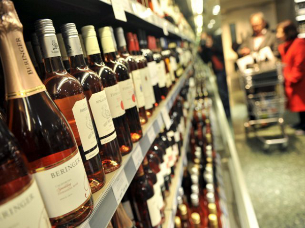 Prohíben la venta de bebidas alcohólicas en 50 localidades del país