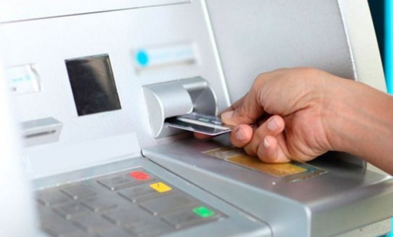 Aumentan a $15.000 el mínimo de extracción diaria por cajero automático para todos los usuarios