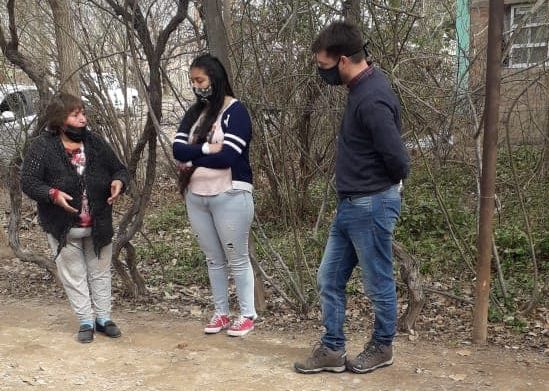 Peñas Blancas. Buteler puso paños fríos al conflicto entre vecinos y comisionada