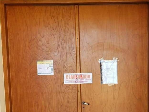 25 de Mayo: El Cura celebraba una boda, le clausuraron la iglesia y lo multaron