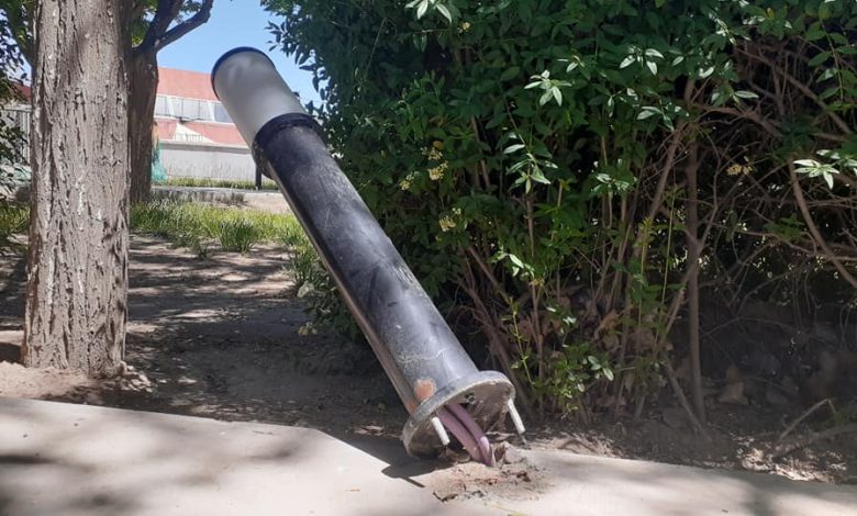 25 de Mayo-Vandalismo contra luminarias en espacios publicos