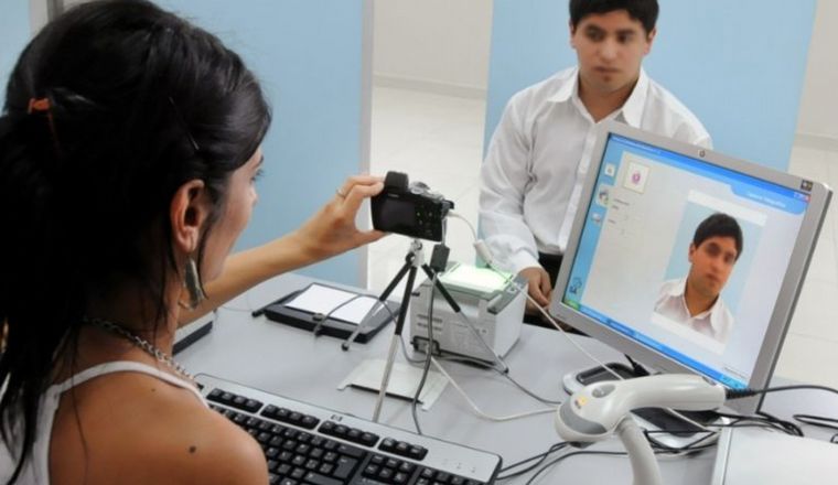 Lanzan el nuevo DNI: qué pasa con las versiones anteriores