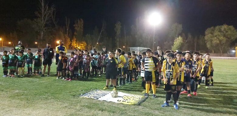 Mundialito 2021-Catriel cerró la etapa clasificatoria local. 25 de Mayo jugará en El Chañar