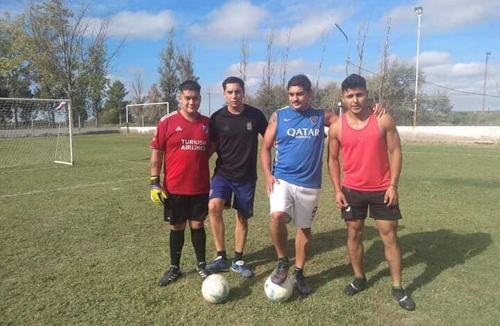 25 de Mayo-Finalizó el torneo de fútbol femenino y masculino.