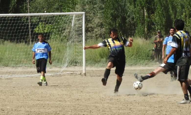 La Liga de Veteranos retoma la actividad futbolística