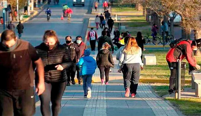Neuquén: deberán pagar 25 mil pesos de multa por circular sin barbijo
