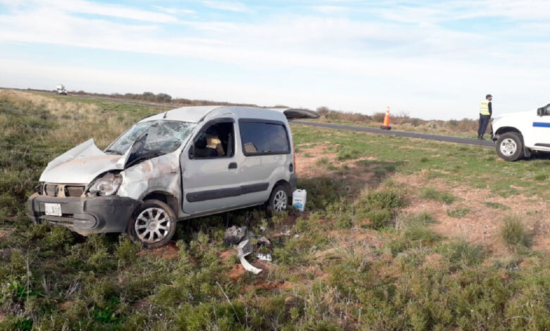 Una mujer herida luego de un vuelco cerca de Chacharramendi