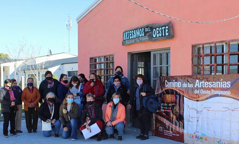 Puelén-Respaldo oficial para tejedoras artesanales