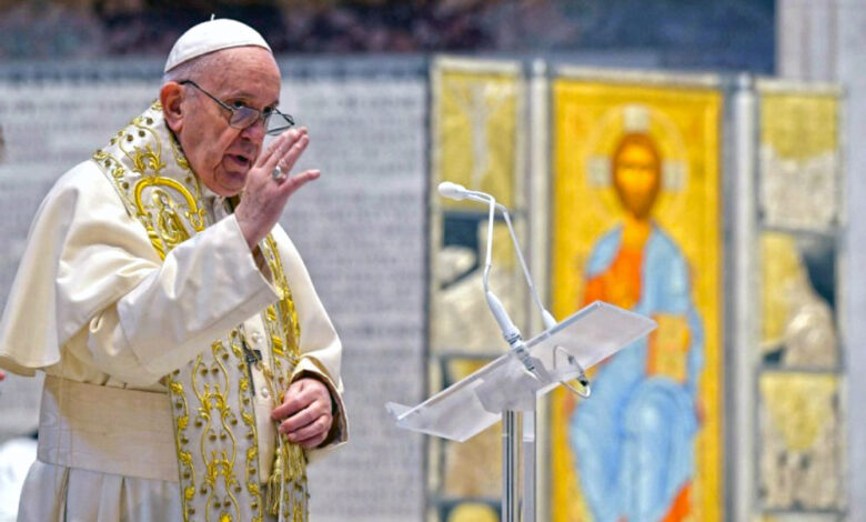 Interceptan en Milán una carta con tres balas dirigida al papa Francisco