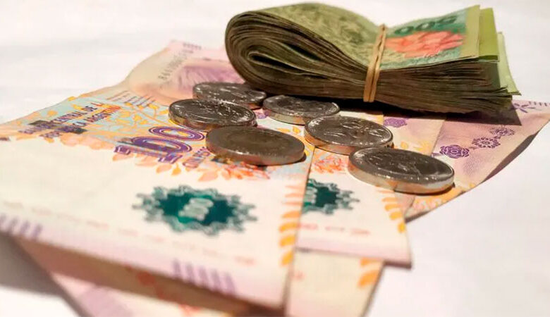 El salario mínimo aumentará a $32.000 en octubre
