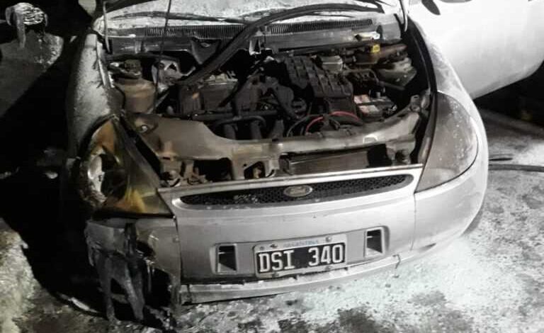 Catriel, relatos Salvajes: le secuestraron la moto y prendió fuego el auto de la inspectora