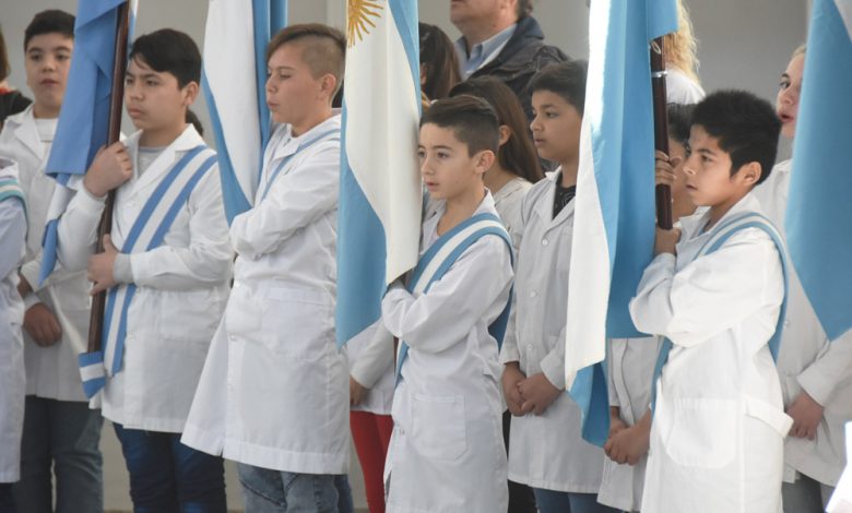 Debate por los cambios de criterios para elegir abanderados