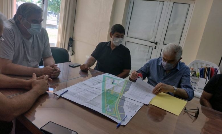 25 de Mayo-Sindicato de Petroleros y el EPRC sellaron la venta de terrenos