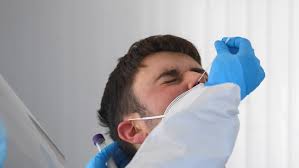 Covid- Récord de contagios (55), 75 activos