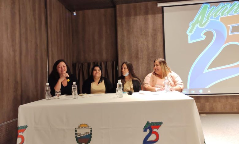 25 de Mayo-Se realizó conversatorio para emprendedores