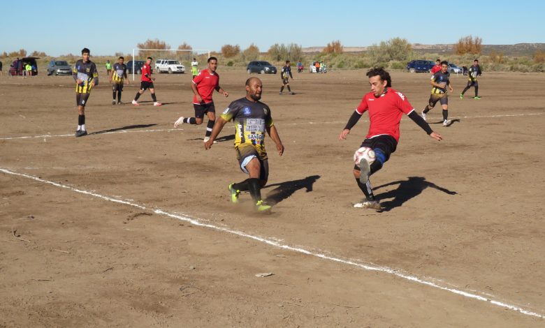 Se jugó la 4° de la Liga Municipal de futbol-Los Hornos el destacado