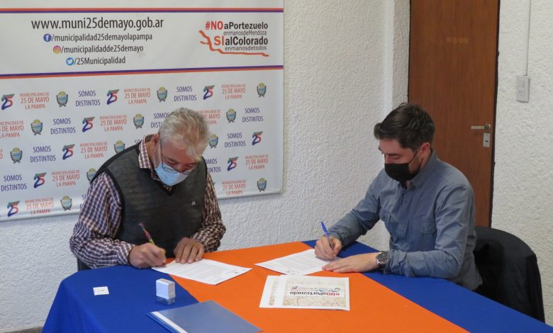 25 de Mayo-Aveldeaño firmó contrato por construcción de viviendas