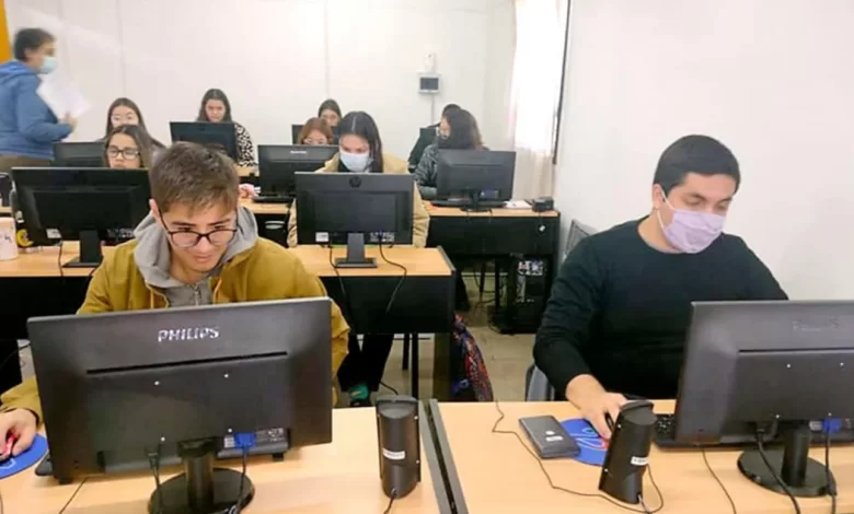 El Centro Virtual de Estudios de 25 de Mayo triplicó su matricula