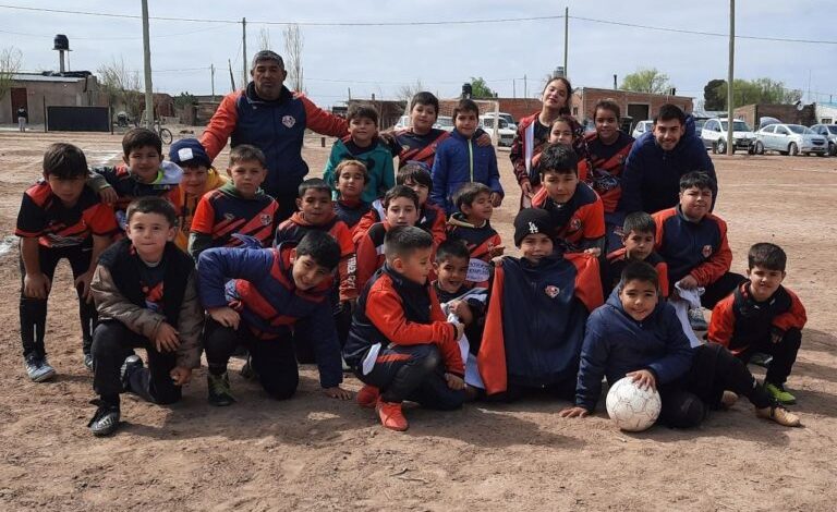 25 de Mayo-Gran encuentro de Futbol Infantil