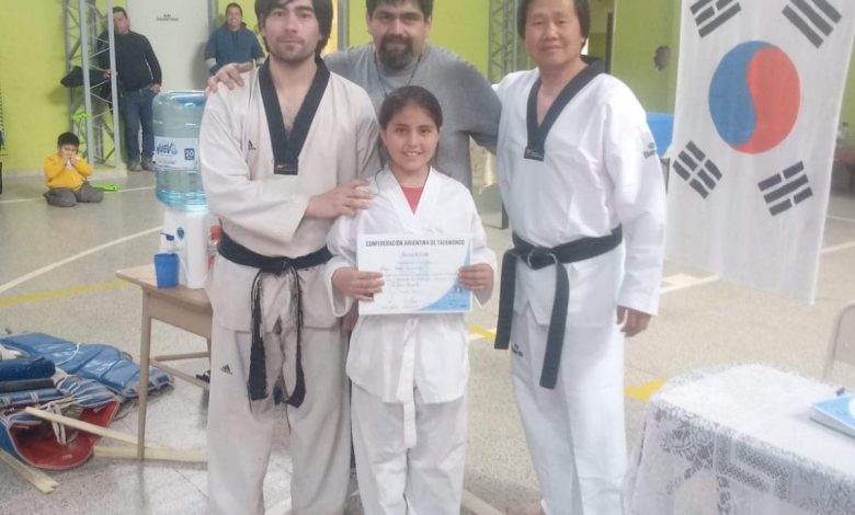 Mesa de Examen en 25 de Mayo a través de la Escuela Municipal de Taekwondo