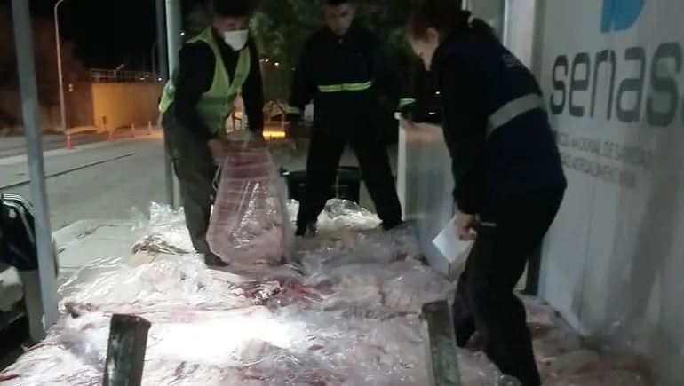 Puente Dique: Lo atraparon queriendo cruzar con 700 kilos de carne de contrabando