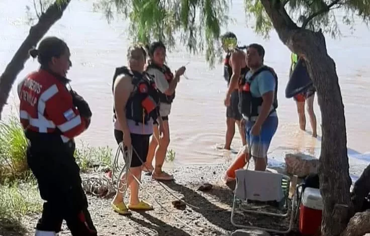 25 de Mayo: buscan a un nene que se bañaba en el río y desapareció