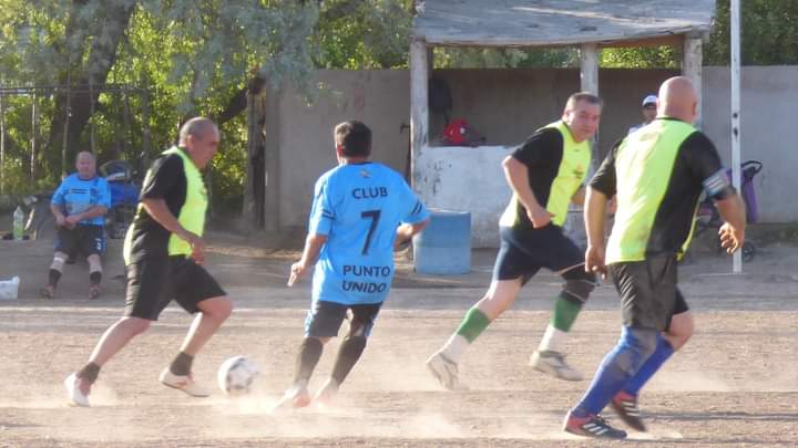 Liga de Veteranos- Punto Unido y La Vieja Escuela protagonistas una vez más