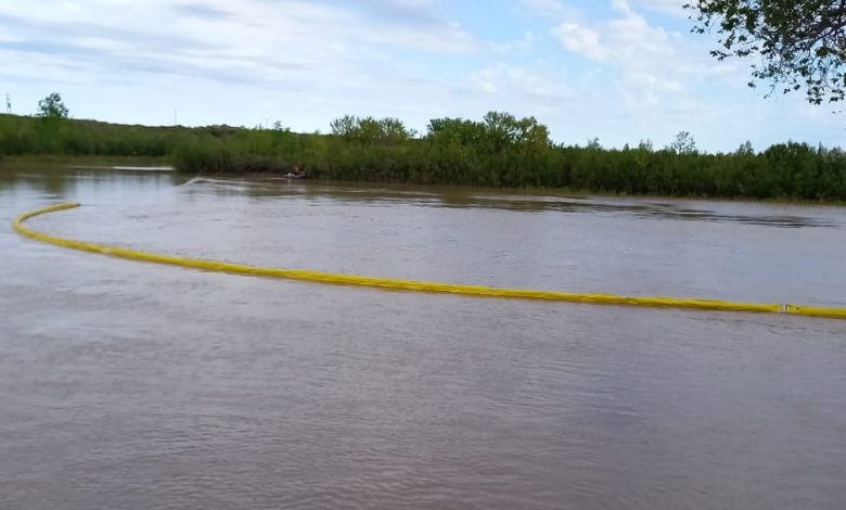 25 de Mayo-Simulacro de protección de derrames en el Río Colorado