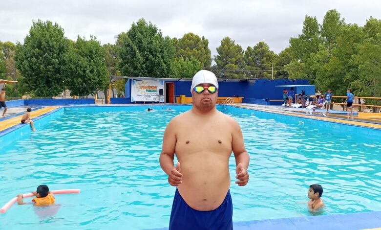 Municipio donó equipamiento deportivo para Elisandro