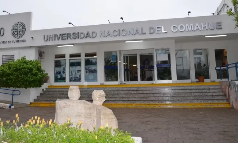 Catriel: Salzoto y la UNCO analizan oferta universitaria