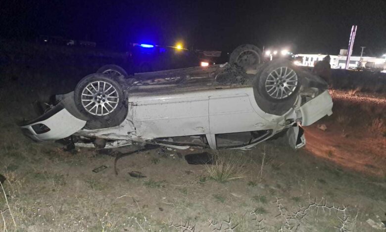 Vuelco en rutas 151 y 20. Dos heridos