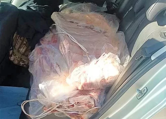 De 25 de Mayo a Catriel con 355 kilos de carne. Se los decomisaron