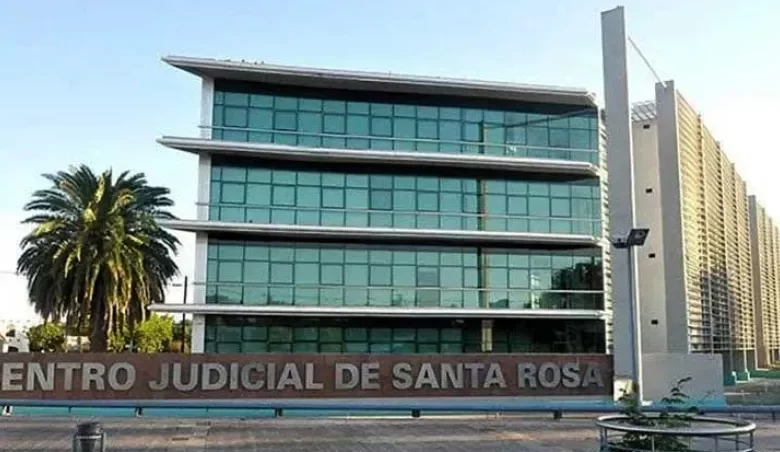 Un joven universitario condenado por tener videos de niños con contenido sexual