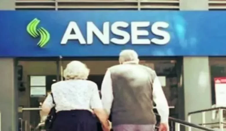 El Gobierno suspendió los créditos Anses