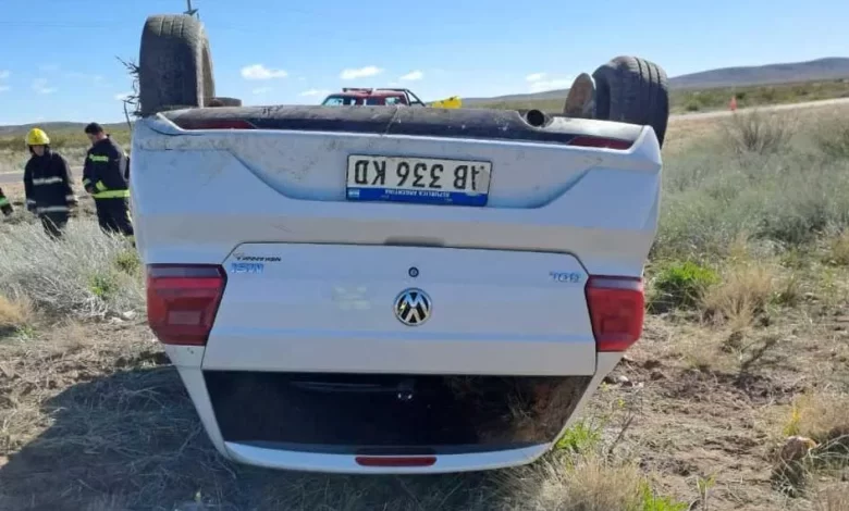 Viajaban a Mendoza y volcaron en cercanías de Algarrobo del Águila