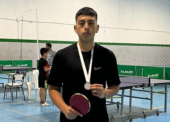 Excelente desempeño de Nicolás Torres en el provincial de Tenis de Mesa