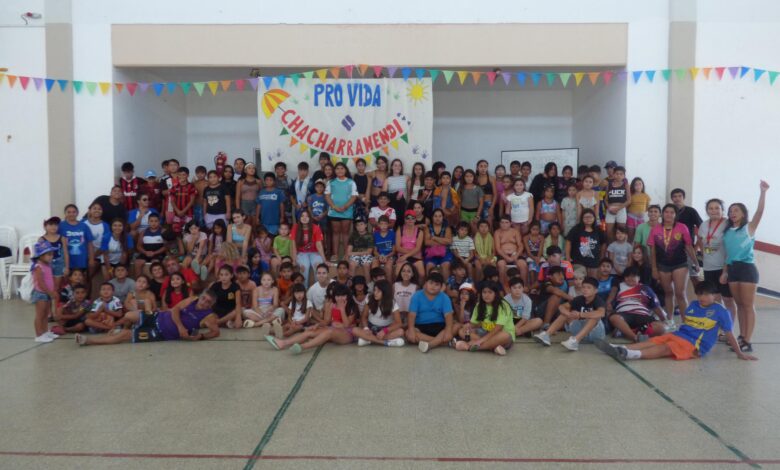Masivo encuentro regional del Pro Vida en Chacharramendi