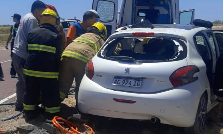 Grave choque en la Ruta Provincial 20: un hombre quedó atrapado tras un violento impacto
