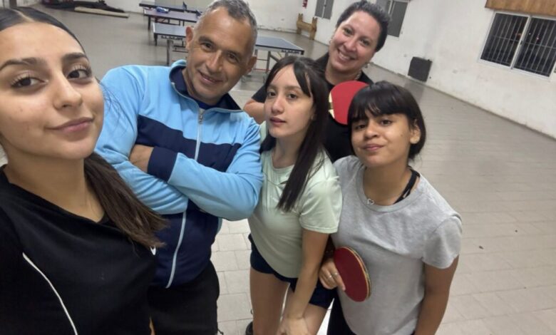 Tenis de mesa: Catriel y 25 de Mayo, protagonistas del alto nivel patagónico bajo la conducción de Cristián Pereyra
